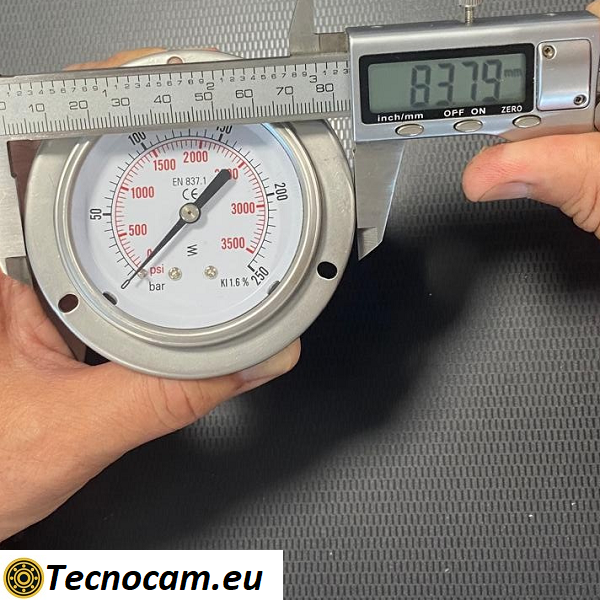 Trockenmanometer, Skala 0–250 bar, mit Flansch und 1/4"-Außengewinde-Gasanschluss hinten