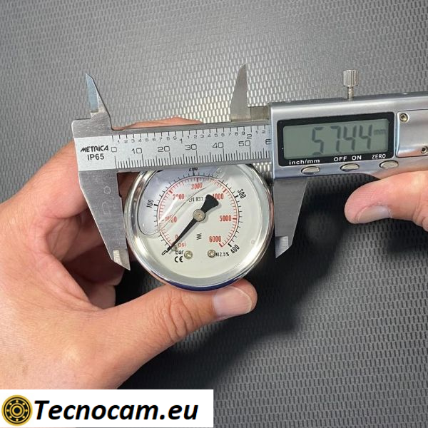Manomètre à glycérine, échelle 0-400 bar, boîtier 50 mm, raccord arrière mâle 1/4", série MAN50PCG